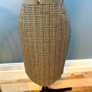 Doncaster 14 houndstooth silk skirt